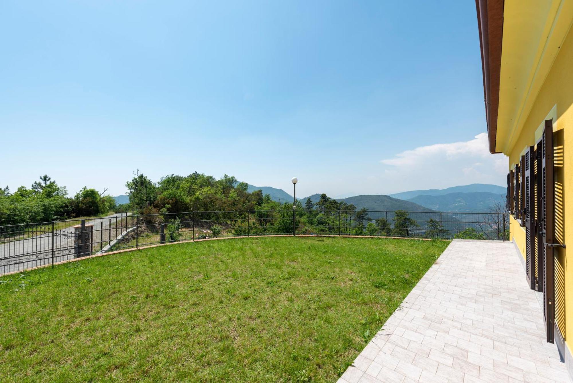 Joivy Villa Guanna - Charming Flat With Garden Bracco Exterior photo