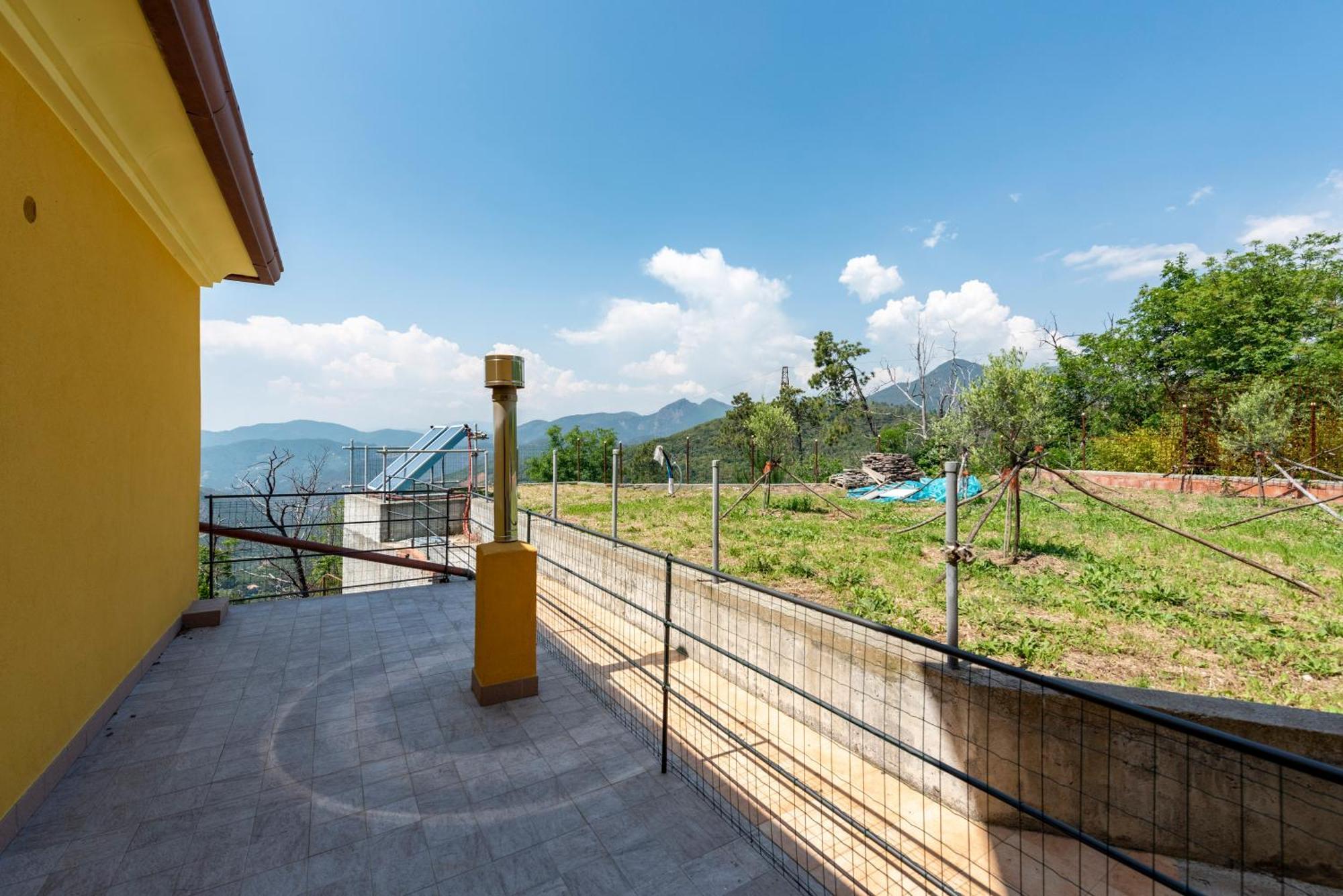 Joivy Villa Guanna - Charming Flat With Garden Bracco Exterior photo