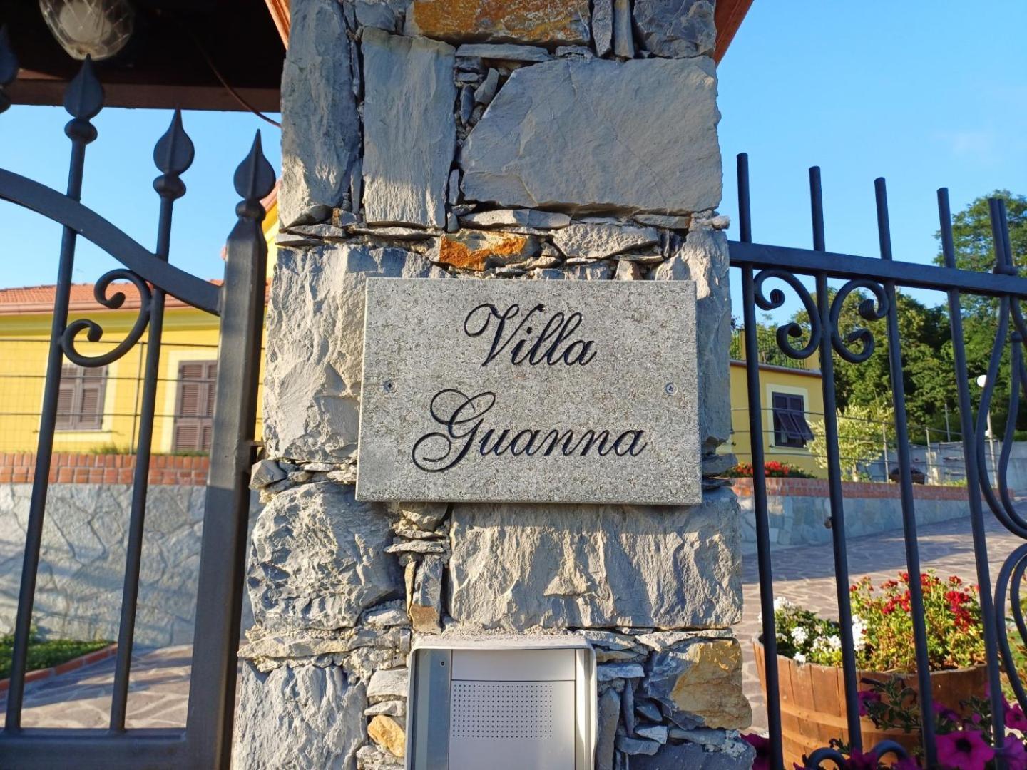 Joivy Villa Guanna - Charming Flat With Garden Bracco Exterior photo